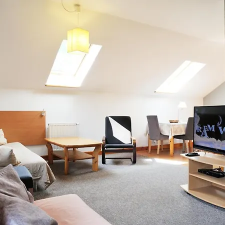 Tyrolska Zagroda - 50m2 Z Wlasnym Balkonem Lub Tarasem, Blisko Sklep, Dobry Dojazd, Duzy Parking, Pkp 15min, Pks 5min *