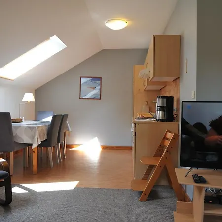 Apartment Duzy W Karpaczu, Cisza, Parking, Balkon Lub Taras, Zielen, Plac Zabaw, Sklep 5min *