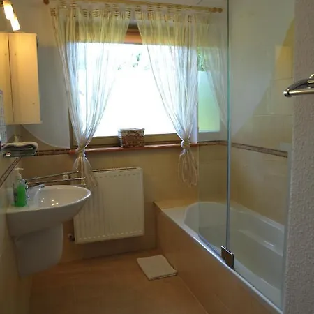 Duzy W Karpaczu, Cisza, Parking, Balkon Lub Taras, Zielen, Plac Zabaw, Sklep 5min Appartamento Karpacz